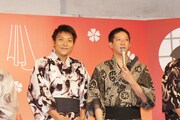 サバンナ。高橋（右）はよしもと祇園花月について「大阪の芸人は『遠いな』と思うかも知れないが、僕らにとっては『行きたいな』と思う劇場」と会見後の囲み取材で愛着を語った。