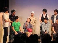 光浦は毎年清水ミチコらと旅行に行っているというエピソードを披露。今年は鬼ヶ島・野田も誘われたが仕事で行けなかったそう。