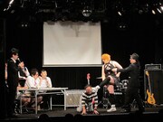 神戸から来たSMバーの店員という女性は、谷田部を客に見立ててその仕事ぶりを披露。谷田部は名前が挙がったとたん嫌がり「俺は夜Sなんだから！」と抵抗した。