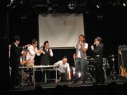 「有名になりたい」という22歳の男性は見るからにEXILE風であることを審査員からツッコまれたが、本人は否定。しかし披露した歌がEXILEの歌だったため、全員ひざから崩れ落ちた。