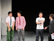 なすなかにし中西はエレファントジョン加藤から「どっから声だしてんの？」と指摘され、大木こだまにも指摘された筋金入りの濁声であるとを明かした。