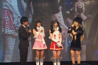“ゼブラ天使キュインキュイ～ン”を名乗るSKE48の平田璃香子、高田志織、古川愛李（左から）。古川はメーテルのコスプレで登場した。