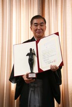 第62回（平成22年度）日本放送協会放送文化賞を受賞した桂三枝(c)吉本興業