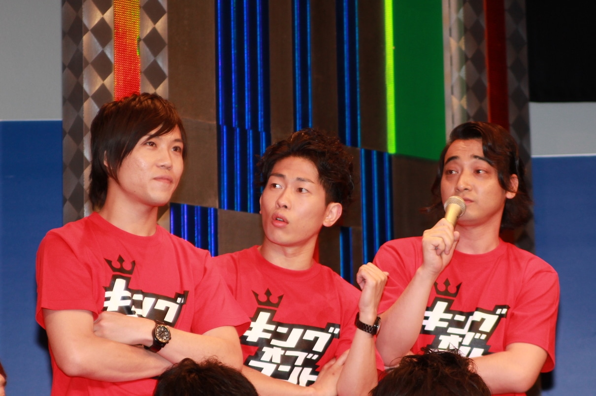 ジャングルポケット。斉藤（右端）はKOCについて「人間って変われるよ、ってことを証明する場所だと思っている。観ている人に勇気を与えられれば」と語った。