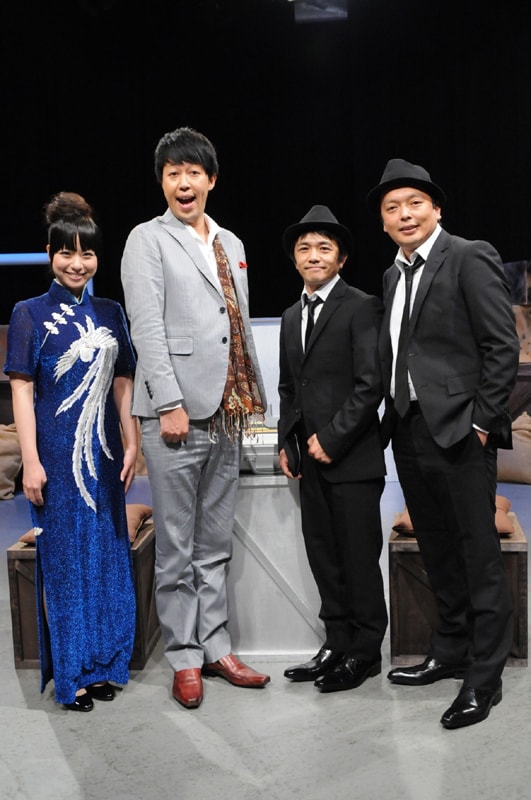 中川家と小籔千豊が出演する新番組「暗躍！芸人ブローカー～テレビに出ない（秘）芸人密売所～」。7月7日深夜スタート。(c)KTV