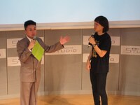 何度も「サザエさん」のキャラ・中島くんのモノマネをさせられた松尾。「このイベントの時だけMCをするので気合いが入っている」とコメントするも「一押し（いちおし）」を「ひとおし」と読んでしまう場面も。