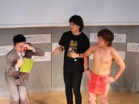 白井にツッコみつつも、「マル・マル・モリ・モリ！」を踊った松尾はチーモンにドン引きされてしまった。