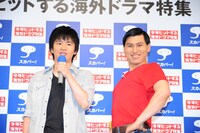 会見の様子。(c)スカパー！