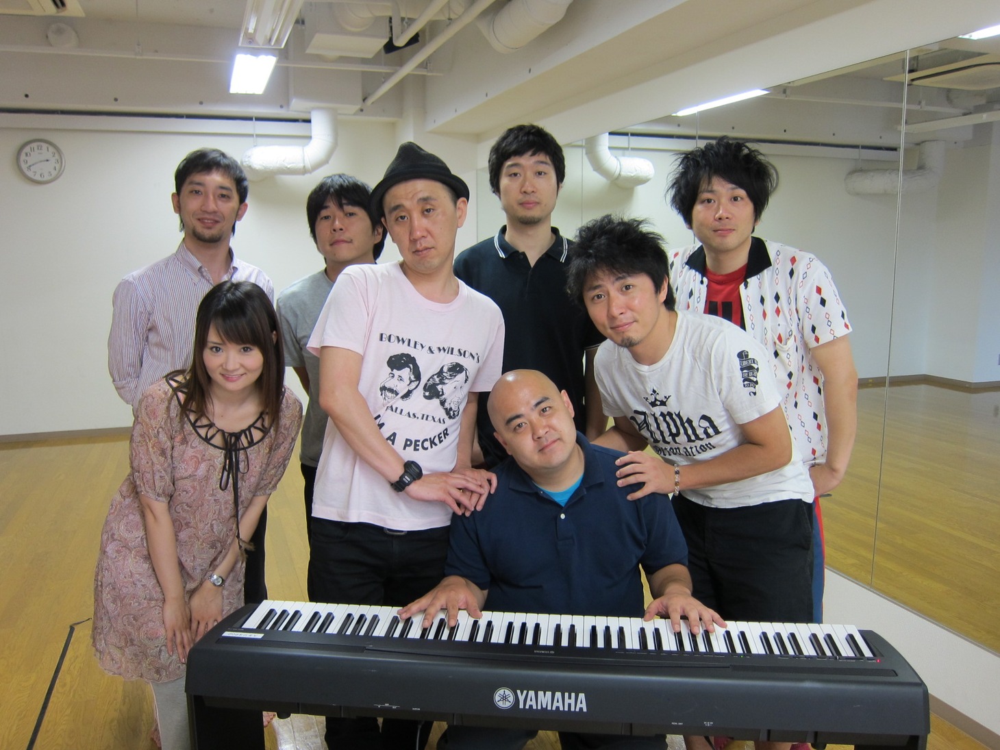 6月30日から7月2日まで東京・表参道GROUNDにて行われる舞台「或る小屋の出来事」。出演者はシャカ、アップ・ダウン、超新塾、市川みか、あめん・キューティー上木、パイナップリンおさ。