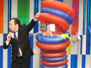 前回登場した「ミミズ」の息子という「ミミズJr」。実は高学歴のインテリでこの日も川端康成「雪国」を読みながら参戦。以下はミミズJrからのメッセージ。「父は酒を飲むと決まって昆虫異種格闘技戦の話を始めた……。私はそんな父が大嫌いだった。私はそんな父のすべてを否定するためにここに来た！（以下略）」