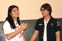 美濃越選手について「触りたいです！」と揃って語ったハイキングウォーキング。2人とも妻帯者だ。