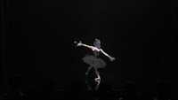 日本エイサーの新CM動画で華麗なバレエを踊るパペットマペット。