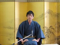 「勘定坂」を披露した高円寺亭両好。初めてこの落語を聞いた福田は「びっくりした！ 僕らも同じようなネタがある。古典の域に達してたとは」とコメント。