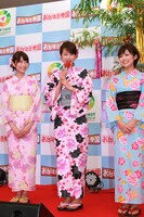 記者発表に浴衣姿で出席して七夕ムードを演出した三田友梨佳アナ、加藤綾子アナ、竹内友佳アナ（左から）。