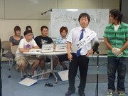 政治家モノマネを披露したどてちんレンジャー。7月11日（月）には新宿明治安田生命ホールにて太田プロライブ「月笑」に出演。