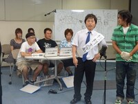 政治家モノマネを披露したどてちんレンジャー。7月11日（月）には新宿明治安田生命ホールにて太田プロライブ「月笑」に出演。