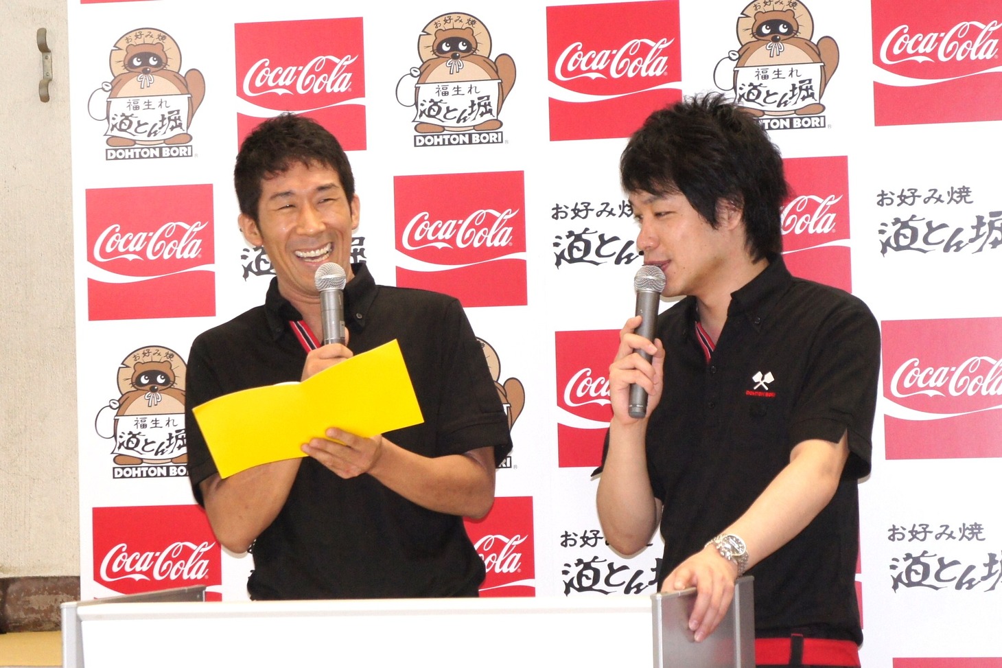 発表会の進行を務めた麒麟。