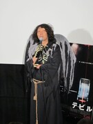 デビル顔にまつわるさまざまなエピソードを語る家城。