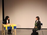 天然もろこしのコント。TSUTAYAのバイトの面接に来た女性の明らかにおかしな部分に面接官は釘付け。