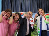 撮影中にも「長野で、楽しく涼しく、恋をしよう！」と語るなど明るい長官。こてつ以上に笑いをとっていた。