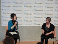 NSCの作家コースに入学したのち、芸人コースに転向したいきさつなどを話した三浦。(c)吉本興業