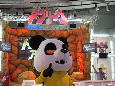 「ネプリーグ」でおなじみのパン吉が「ネプリーグ 超常識クイズランド」でお出迎え。「パン吉カフェ」の顔としてお台場合衆国を盛り上げる。