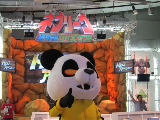 「ネプリーグ」でおなじみのパン吉が「ネプリーグ 超常識クイズランド」でお出迎え。「パン吉カフェ」の顔としてお台場合衆国を盛り上げる。