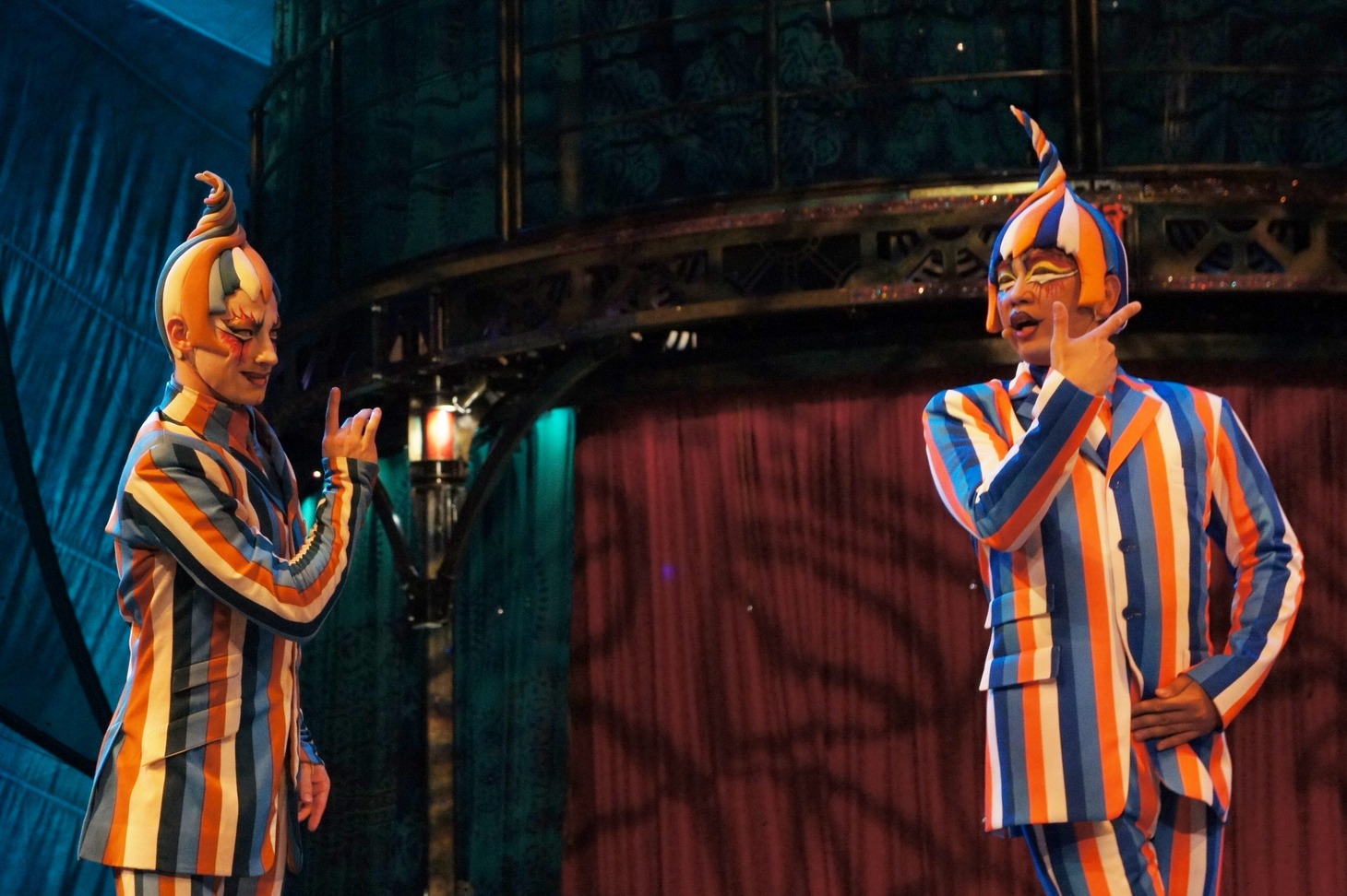 トリックスターと木本。