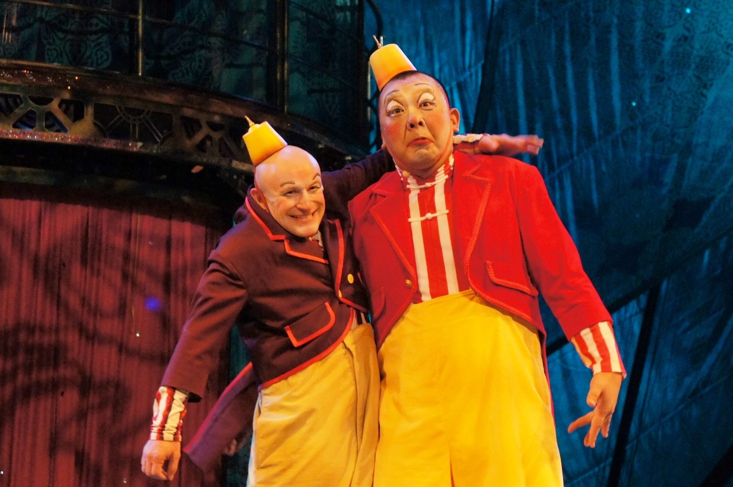 クラウンと木下。