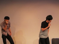 ザンゼンジ。両親と待ち合わせ中に変な男に遭遇した武田。その変な男が武田に近づいた目的とは。