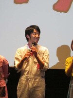 トーク中の西野。