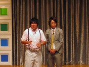 ぽ～くちょっぷ。若手とは思えないどつき漫才で木村も「漫才ブームきたら大変ですよ」と体を心配。