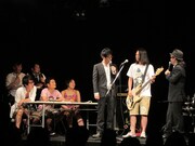 超新塾バンドのサポートメンバー・ヒロシ。実はバービーの大ファンということで、バービーにイーグルが薦めると「100％で！」と即OK。