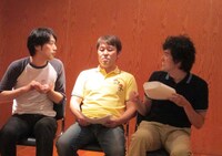 立ち稽古の風景。