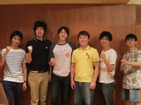 8月17日から21日まで、東京・新宿シアターサンモールにて開催される舞台「コント・エクスペリエンスの会 ～1st EXPERIENCE」。出演はつぶやきシロー、内田朝陽、モッカモッカ（加藤啓、辻修）、THE GEESE。作・演出は向田邦彦。