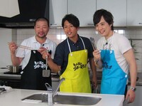 フーディーズTVにてスタートする木村祐一の新番組「キム兄のうまい47っ!!」。毎回ゲストが食べたい料理を木村が教えながら調理する。