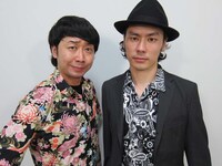 すっぽん大学。「芸能人の前でネタができたのでとても嬉しかったです。ネタ中にサインが欲しかったくらいです。今日はおいしくごはんがいただけそうです」（ウエルカム大助）、「メディアの方に出させていただくことが珍しくて、ありがたいの一言です！ ここが僕らのパワースポットです」（学）。