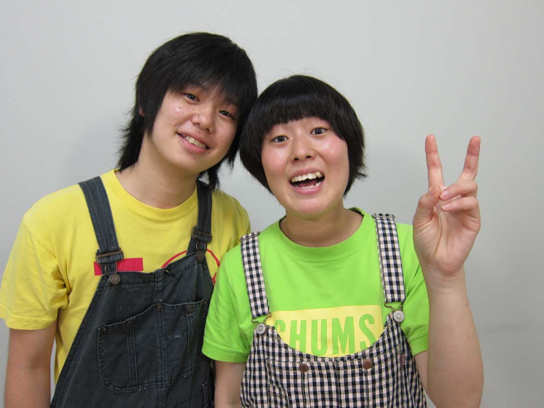 きのしたーず。「すごく緊張したんですけど、3人の方の笑顔に助けられながら、楽しくやれました。今のほうが緊張してます（笑）」（木下友貴）、「『10年後もそのままで頑張れ』と言われたので、10年間成長せずに頑張りたいと思います（笑）」（木下さと子）。