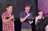 イベントでMCを務めたスピードワゴンと、「TERA」にかけた名前「てらみ」を自称したタレントの長柄ひろみ。