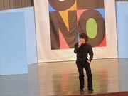 もっぷん。木村拓哉になりきり客席に降りて握手も。