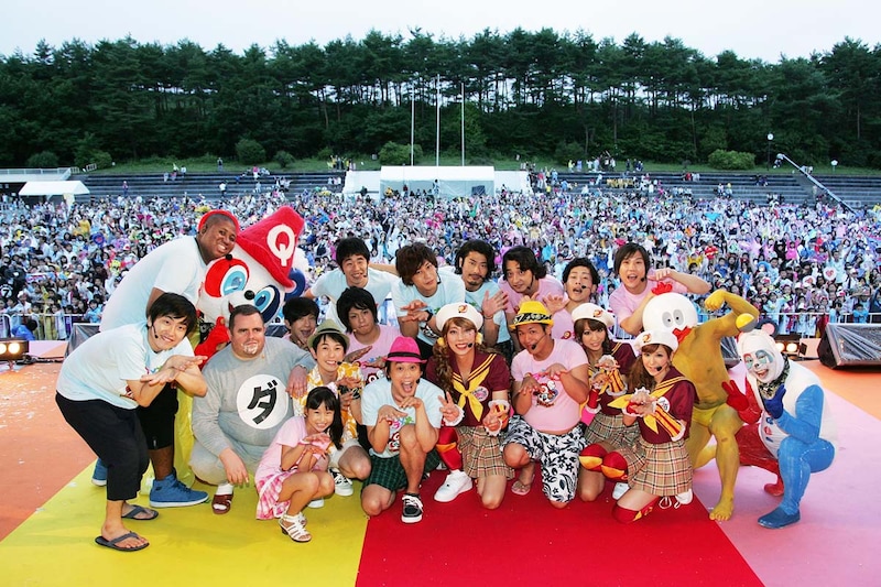 富士急ハイランドにて開催された「ピラメキサマーライブ2011 笑顔と元気だ！ ピラメQノ」。(c)テレビ東京