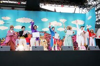 ピラジェンヌ歌劇団 (c)テレビ東京