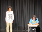 ゲオルギー。勉強中の男性と、彼の脳の様子をコントで再現。2回戦進出。