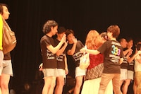 ライブ終了後に開催された撮影会の様子。