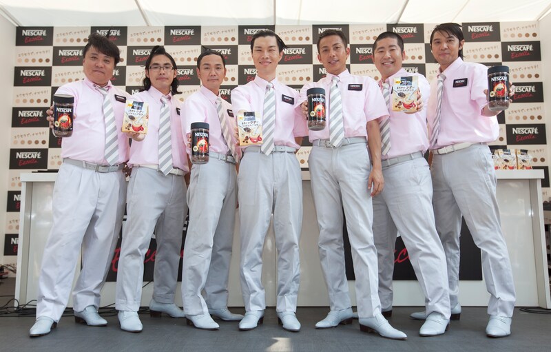 「ネスカフェで元気に！プロジェクト」のチャリティサンプリングイベントに登場したクレイジーラッツ。