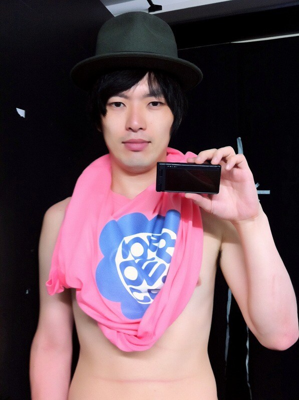 主演舞台「クリコの指輪」公演を記念して期間限定Twitterをスタートさせるグランジ遠山。(c)吉本興業