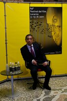 スイスの印象を「平和。大声を出す人がいない。ホテルで窓を開けていたが、クラクションの音が聞こえない」と語った松本監督。