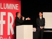 書記のはんにゃ金田。「今日はグラビア撮影ということで」とボケてスベり倒す場面も。編集長からは「貯金額をチョコボール何個分か言え」と強要された。