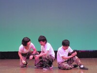 「もしも伊藤修子が見えなかったら」では伊藤のキャラが炸裂。「ピクニック小せぇ」「竹内かっこいい」と2人を差別する伊藤に観客は爆笑。