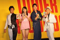 フォトセッションの一場面。